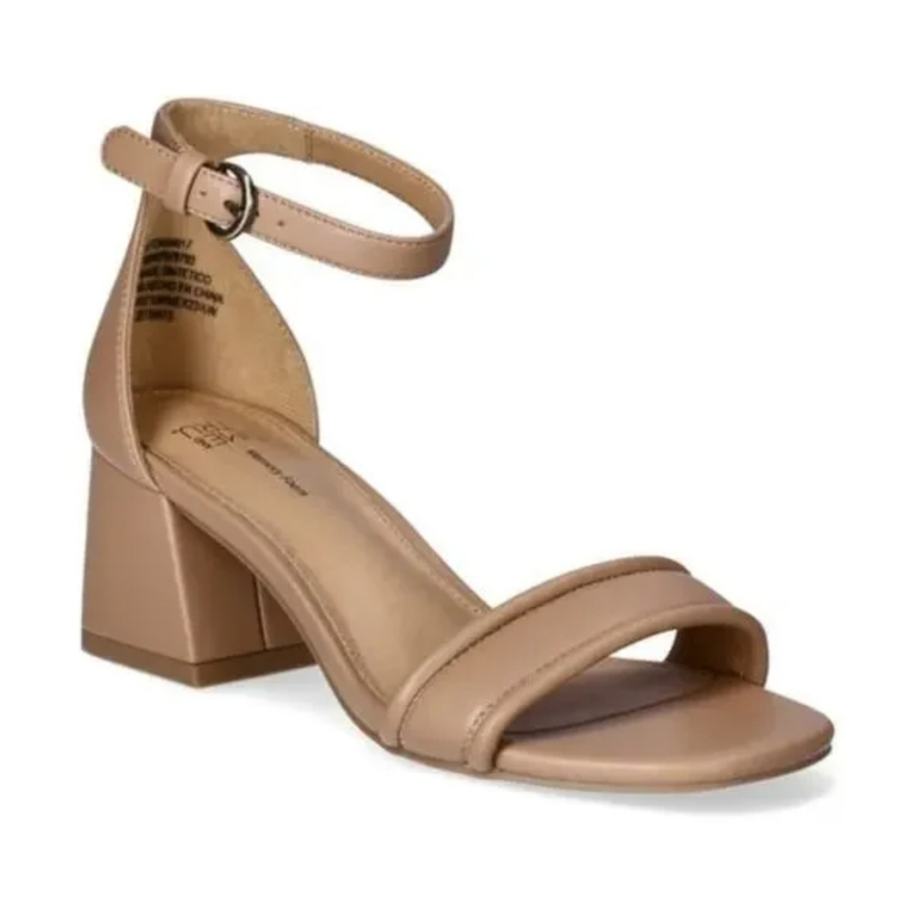 Time and Tru Women's Nude Block Heel Ankle Strap Sandals NWT 8 Regular Width